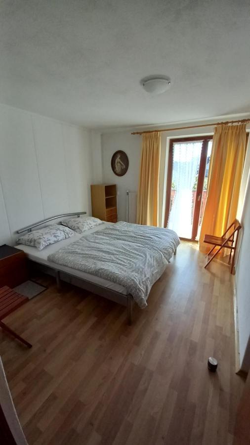 Draga - 2 Bedroom Apartment Tržič 外观 照片